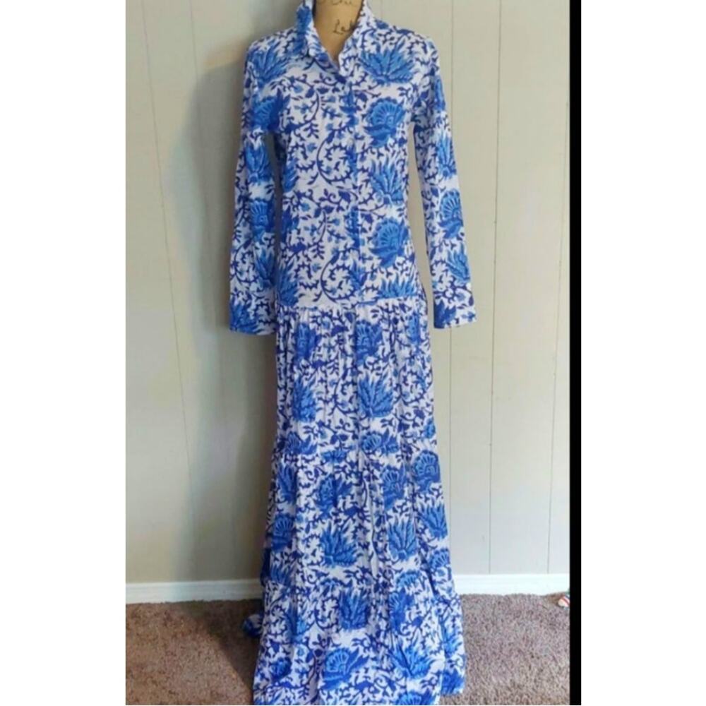 Guadalupe White and Blue Flower Dress Pre-loved Size Small Made in India - Picture 3 of 12